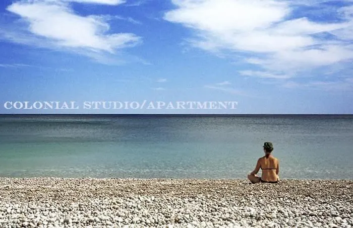 Colonial Family #4 Ground Floor Lejlighed *