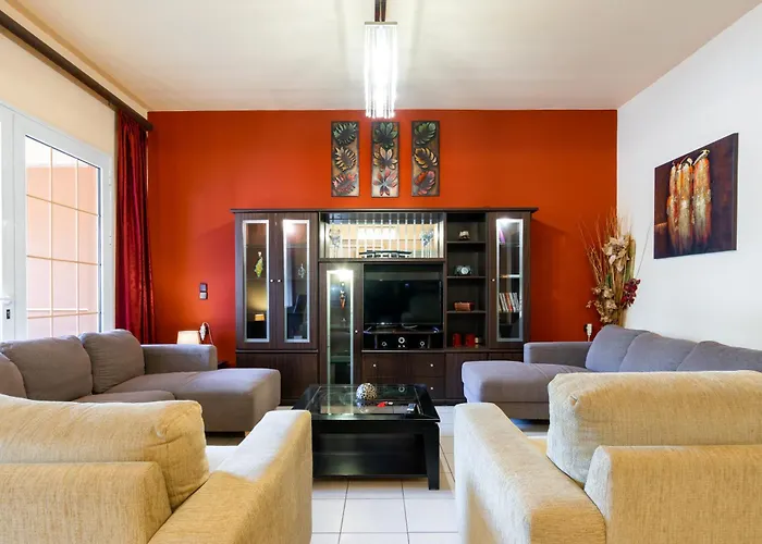 Colonial Family #4 Ground Floor