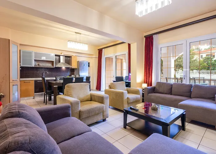 Colonial Family #4 Ground Floor Apartament Faliraki