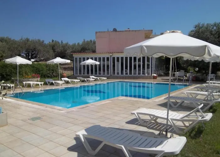 Colonial Family #4 Ground Floor Apartament