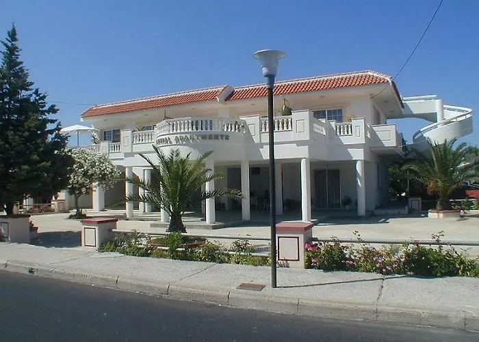 Colonial Family #4 Ground Floor *