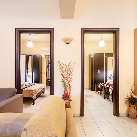 Colonial Family #4 Ground Floor Apartmán *